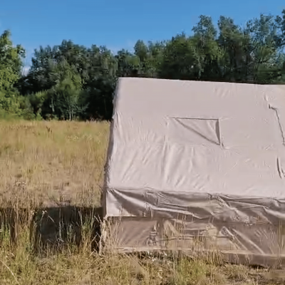 Маленькая надувная палатка